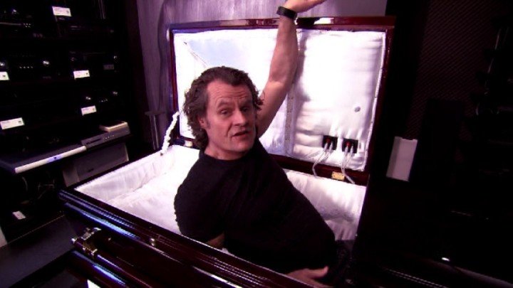 Sourround Sound Coffin